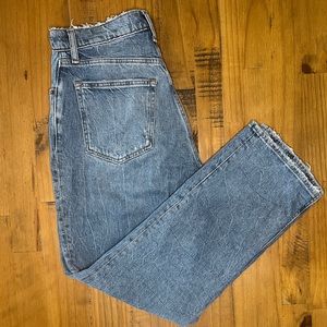 Abercrombie Curve Love Ultra High Rise 90s Straight Jean